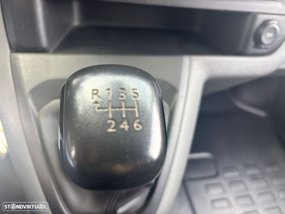 Peugeot Expert 2.0 BlueHDI 122cv - LONGA - 6 LUGARES + CX CARGA - 41