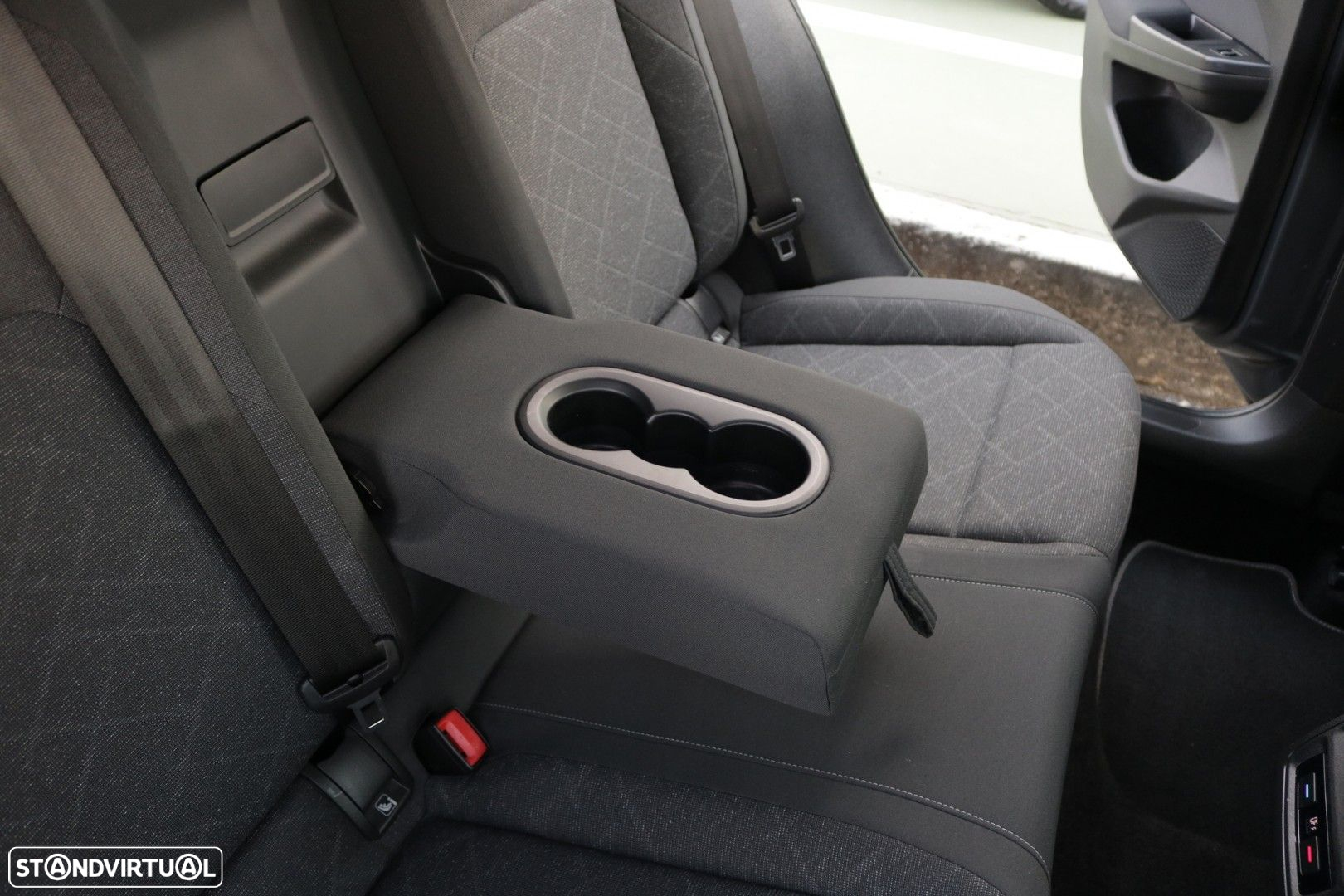 VW Golf 2.0 TDI Life - 28
