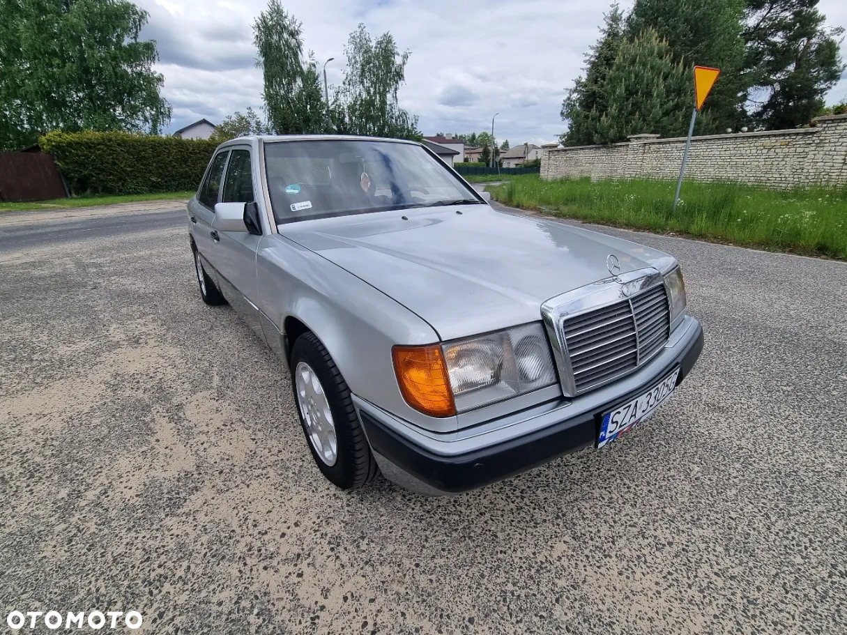 Mercedes-Benz W124 (1984-1993) - 38