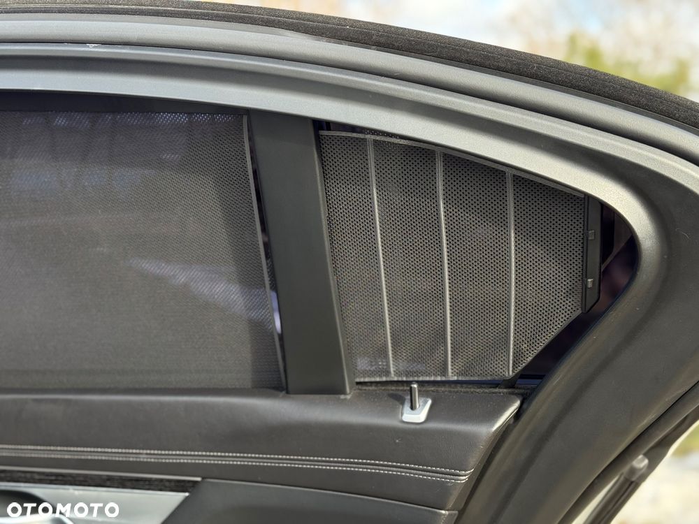 BMW Seria 7 - 29