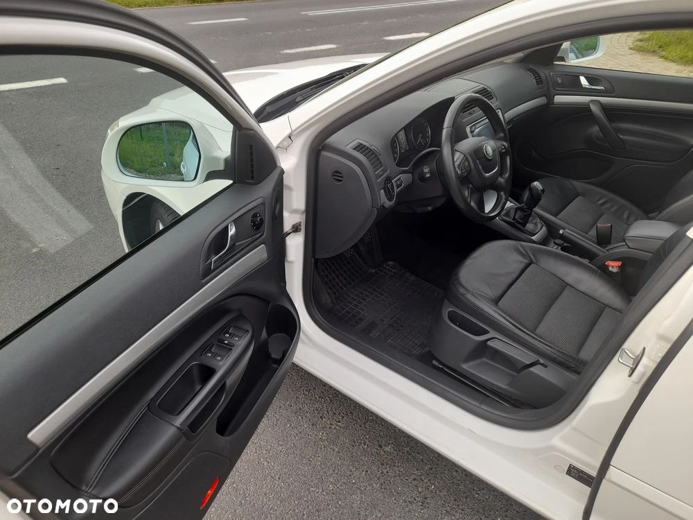 Skoda Octavia 2.0 TDI DPF Elegance - 12