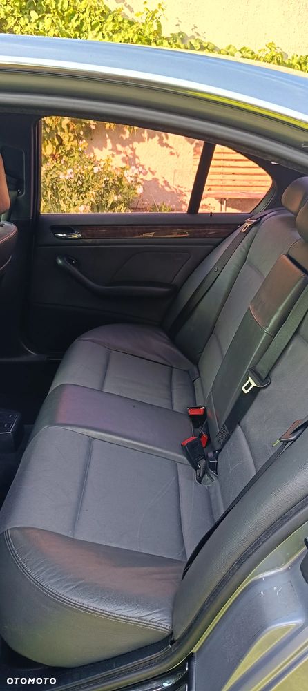 BMW Seria 3 330ix - 15