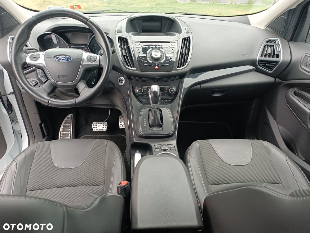 Ford Kuga - 8