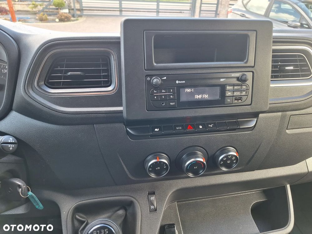 Renault Master - 18