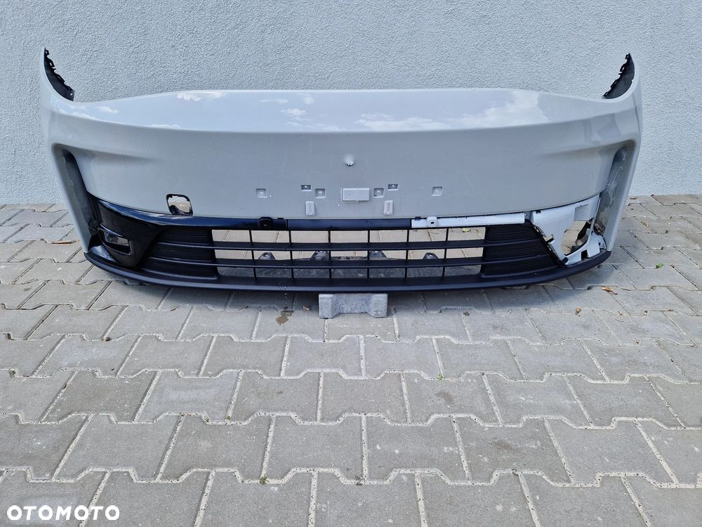Zderzak Leapmotor C10 - 1