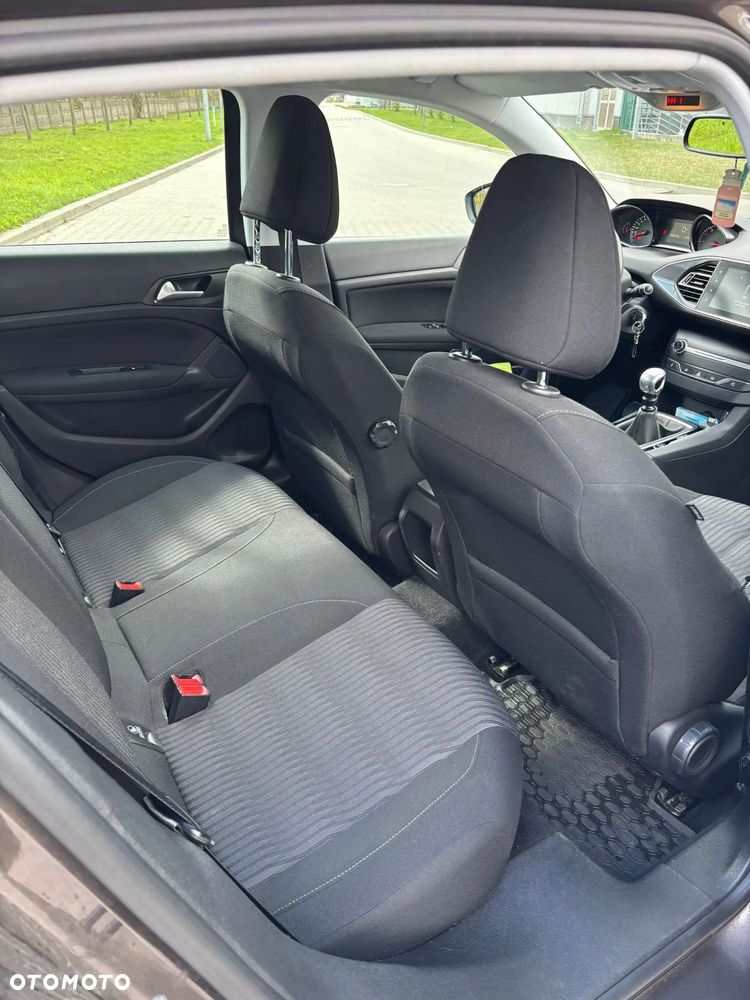 Peugeot 308 130 e-THP Stop & Start Active - 12