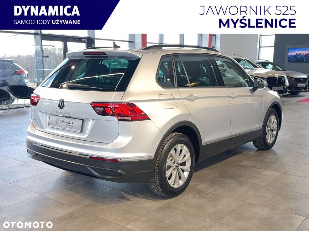 Volkswagen Tiguan - 9