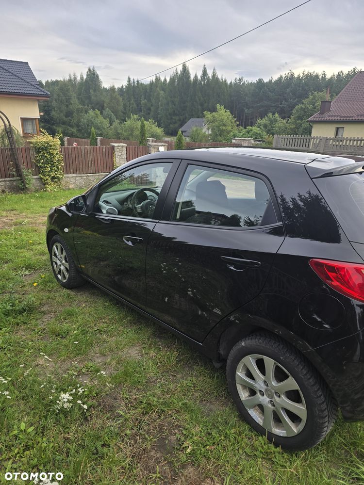 Mazda 2 - 6
