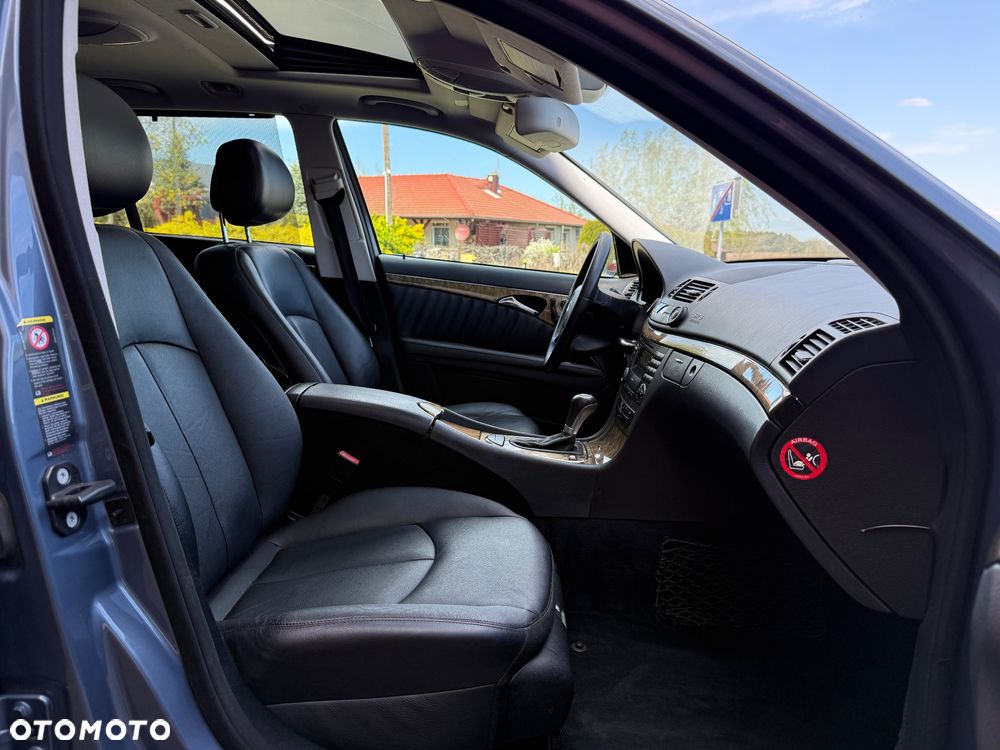 Mercedes-Benz Klasa E 320 CDI T Avantgarde - 16