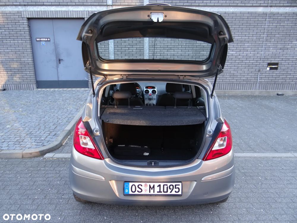 Opel Corsa 1.2 16V Enjoy - 19