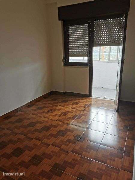 Arrendo T2 em Odivelas - Grande imagem: 3/5