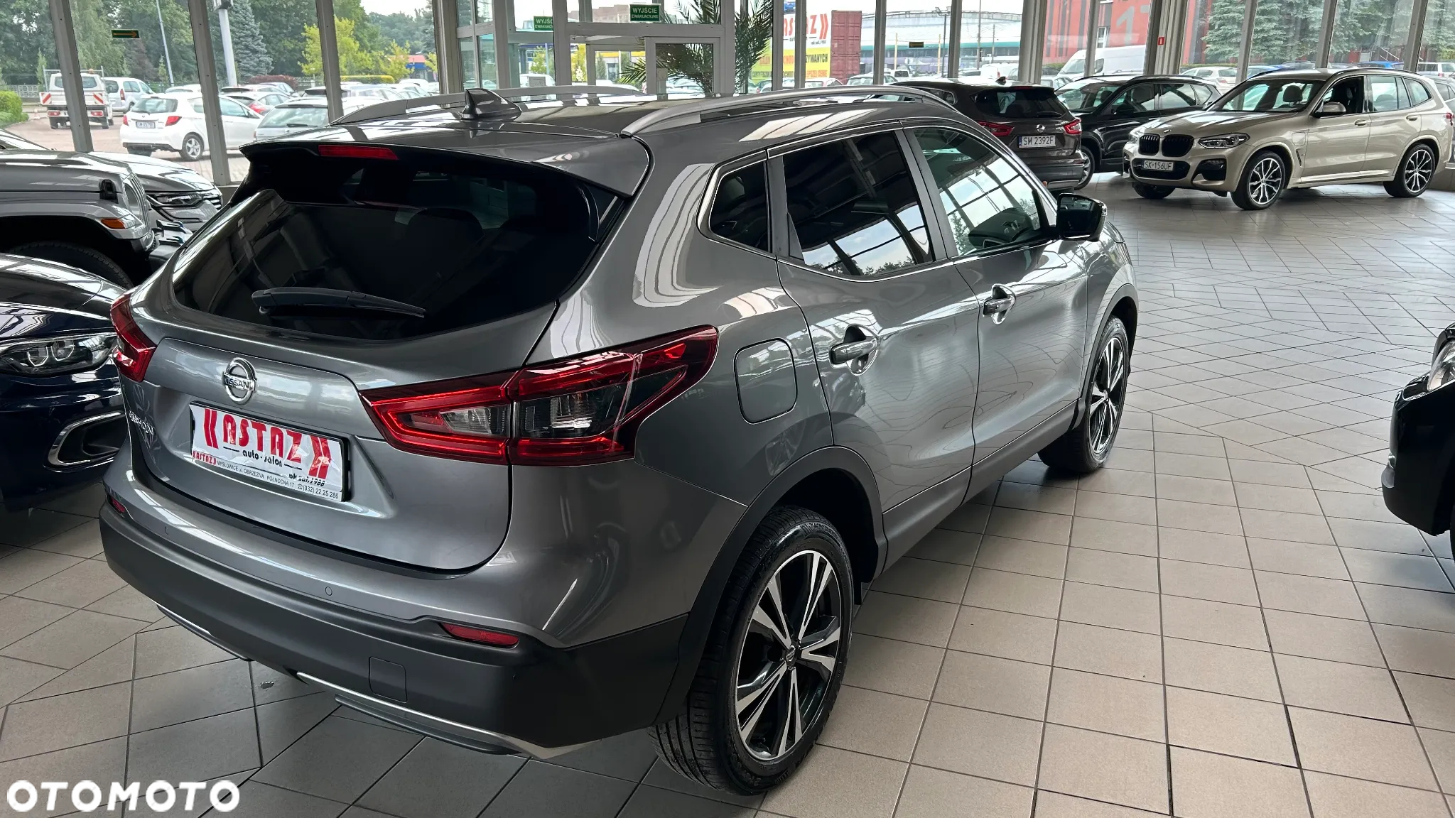 Nissan Qashqai 1.3 DIG-T N-Connecta EU6d - 22