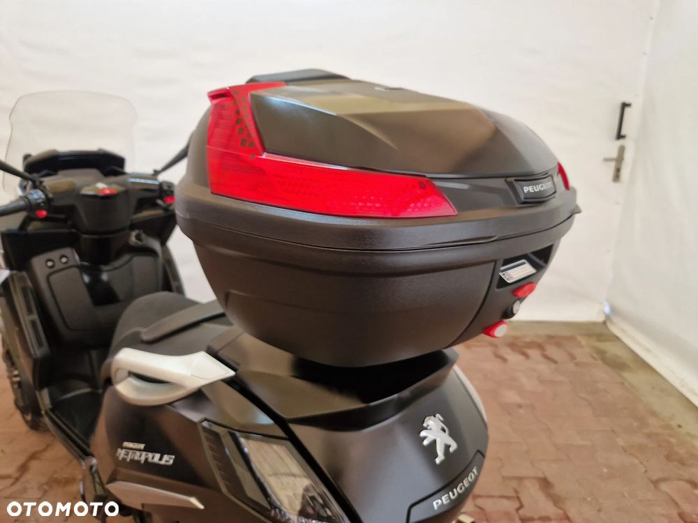 Peugeot Metropolis - 35