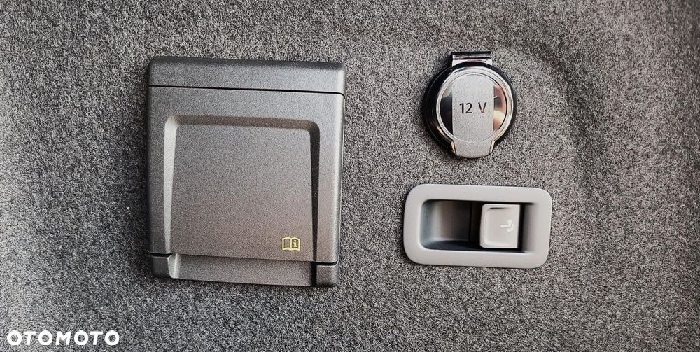 Volkswagen Golf - 25