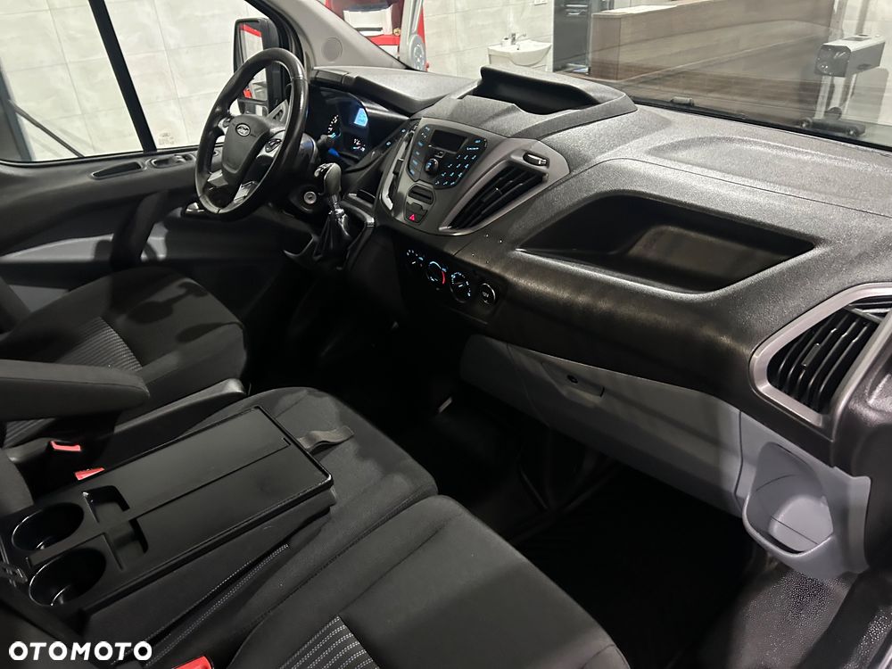 Ford Transit custon - 24