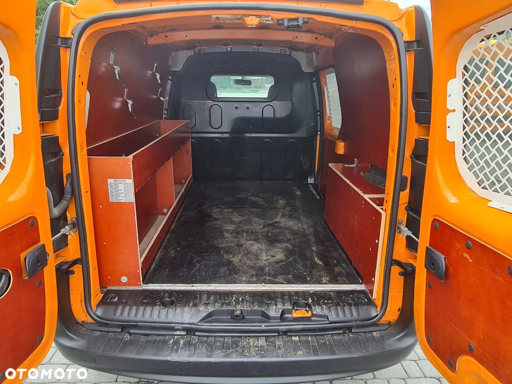 Renault Kangoo Maxi 2013 r. Klima Long Długie Oświetlenie Drogowe - 15