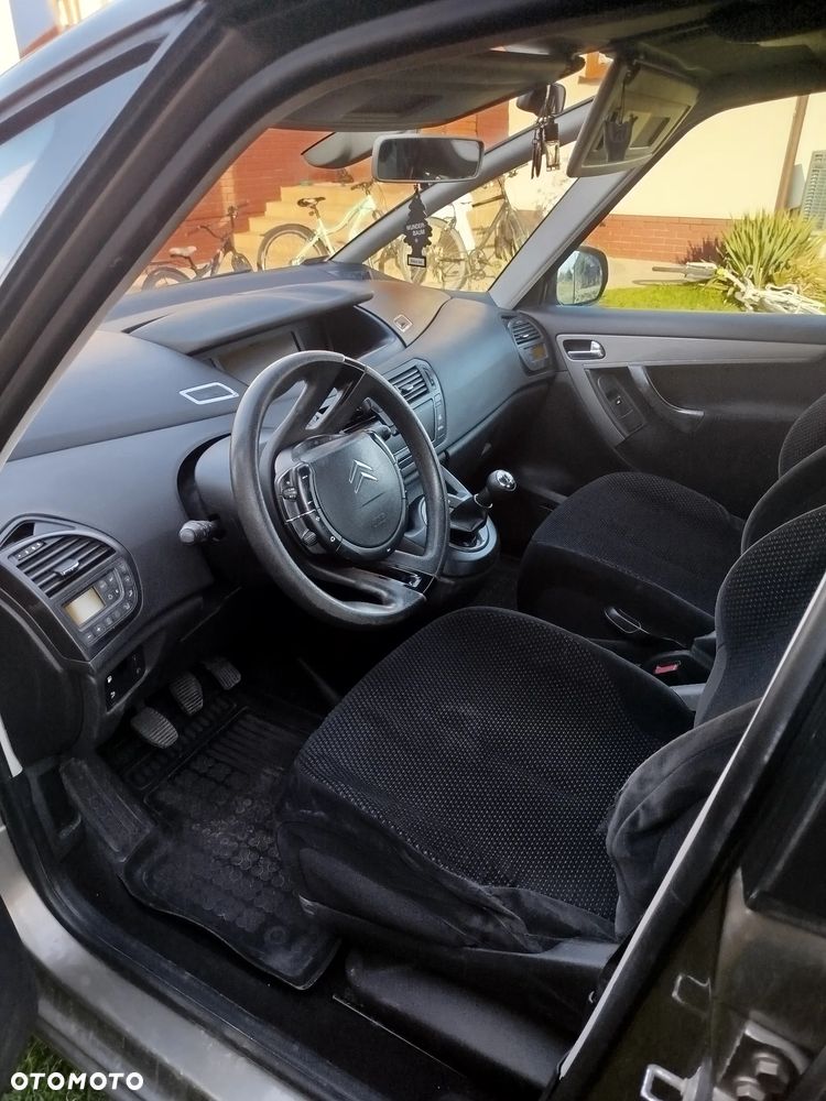 Citroën C4 Grand Picasso - 11