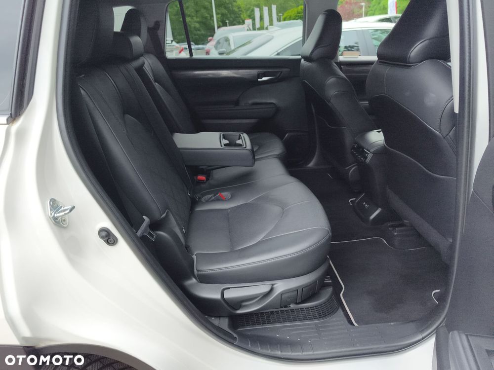Toyota Highlander - 10