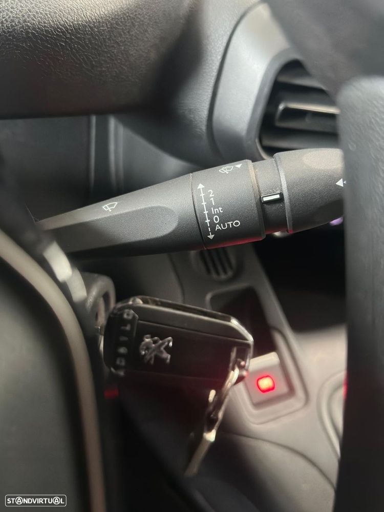Peugeot Partner 1.5 BlueHDi Asphalt Standard - 12