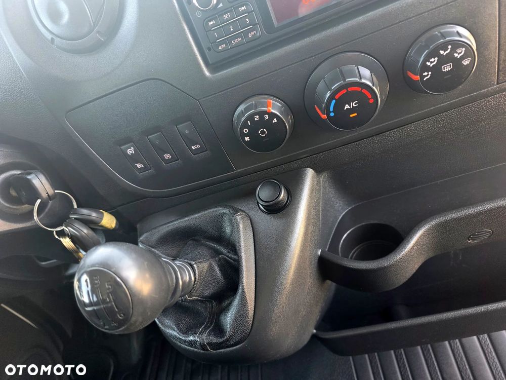 Renault MASTER 2,3 DCI 165 KONNA DOKA BRYGADÓWKA 7 OSOBOWA 3,4M SKRZYNIA KLIMA 146T/KM PRZEBIEGU GWARANCJA BLIŻNIAKI DO 3,5T - 26