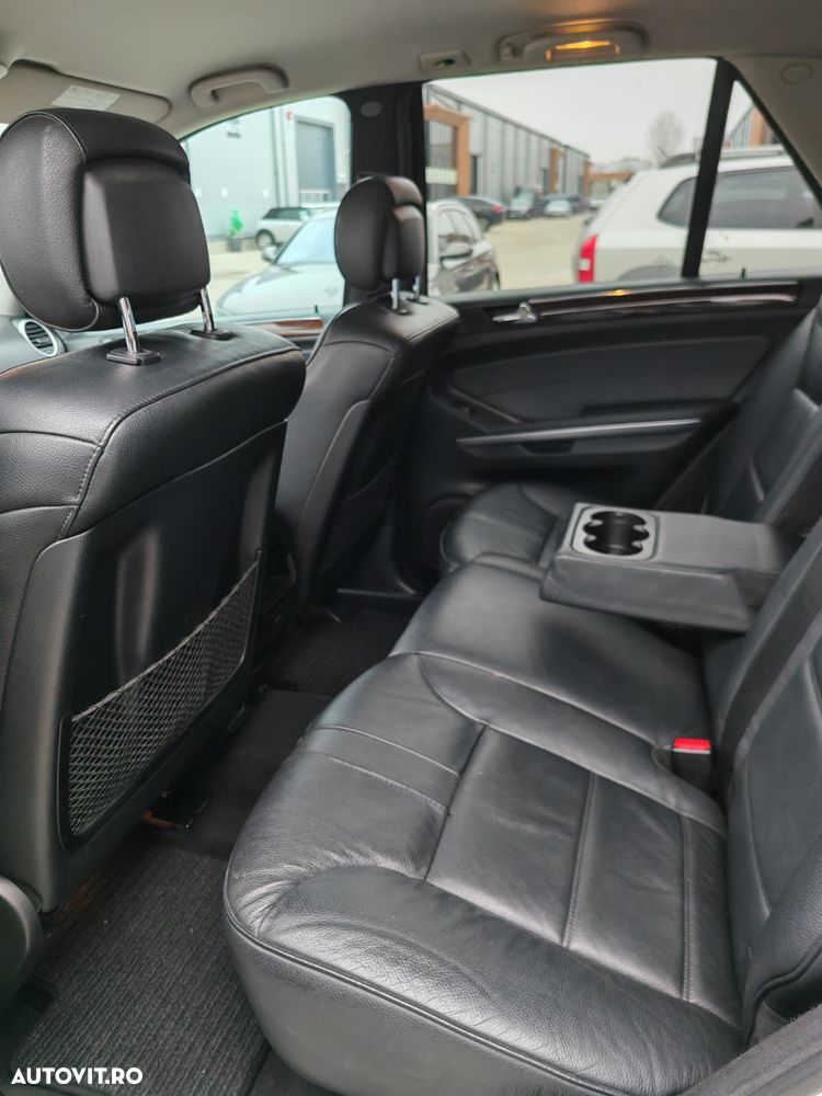 Mercedes-Benz ML 300 CDI BlueEfficiency Aut - 12