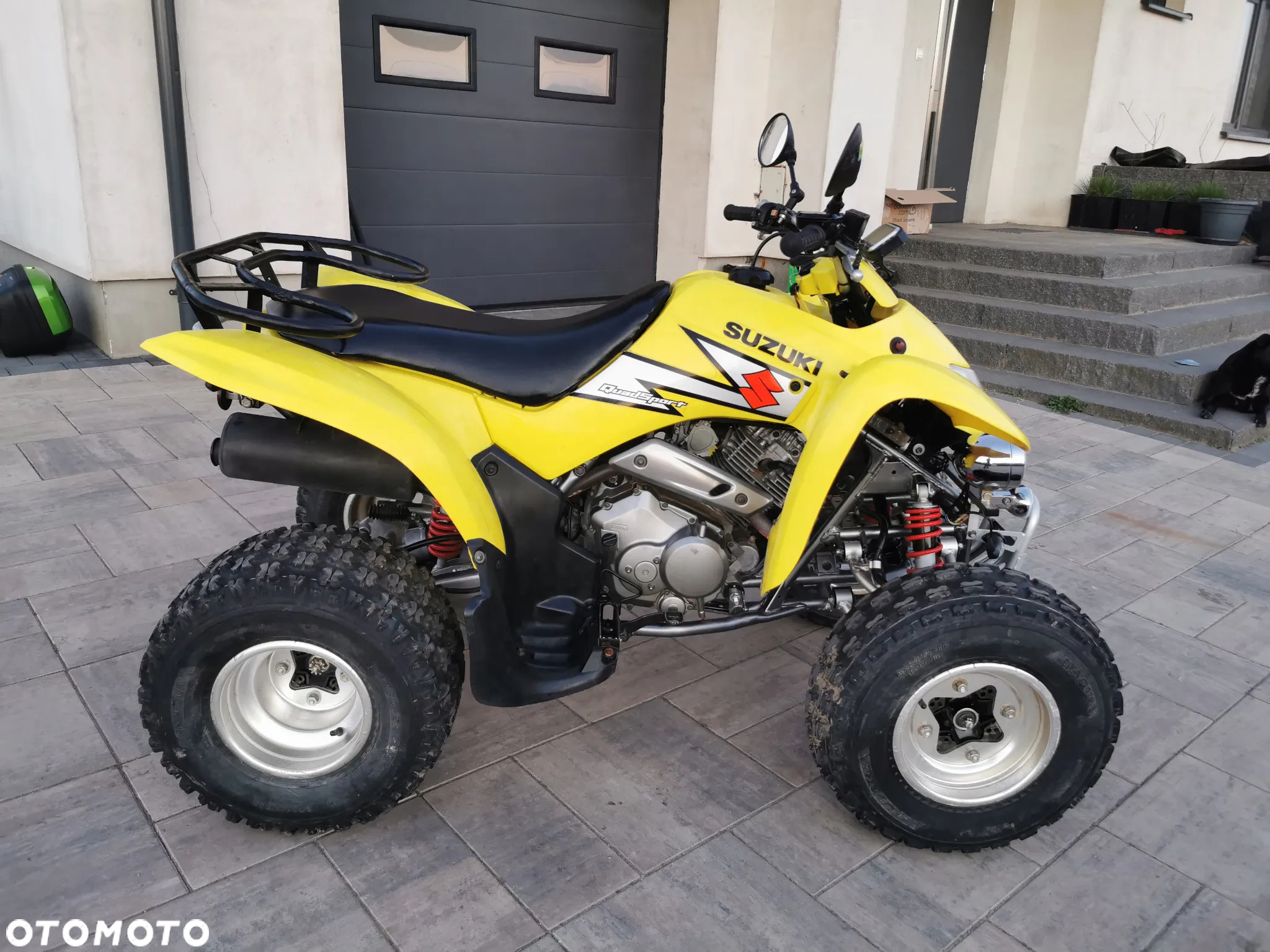 Suzuki Inny - 23