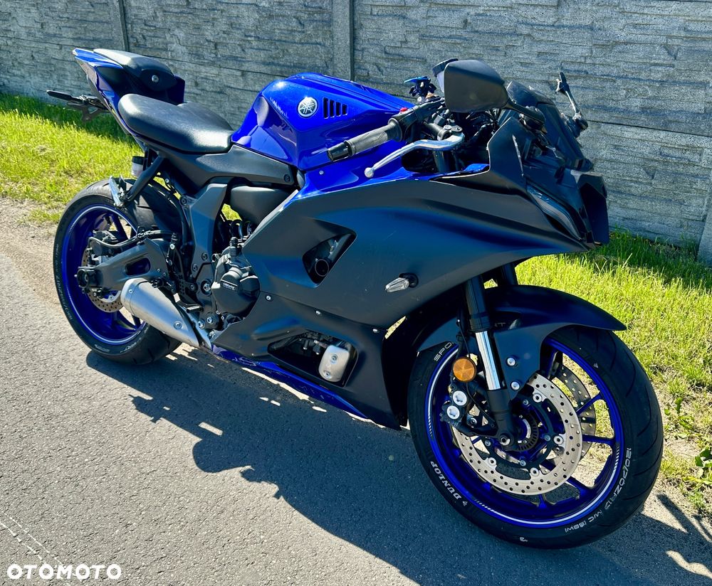 Yamaha R7 - 15
