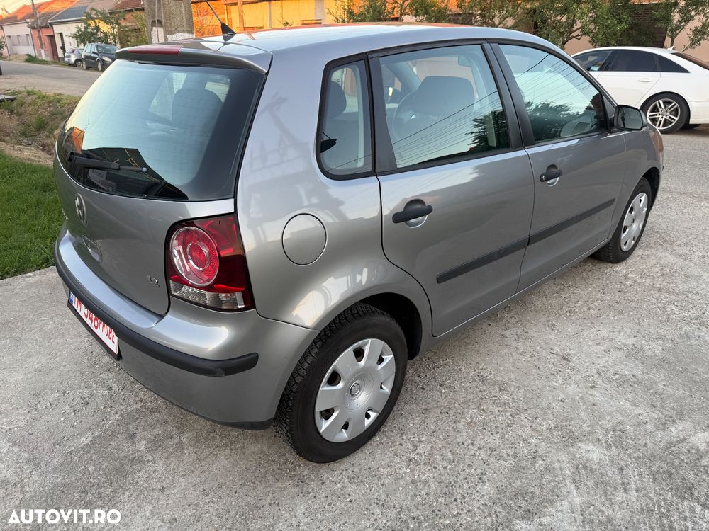 Volkswagen Polo 1.2 Attractive - 4