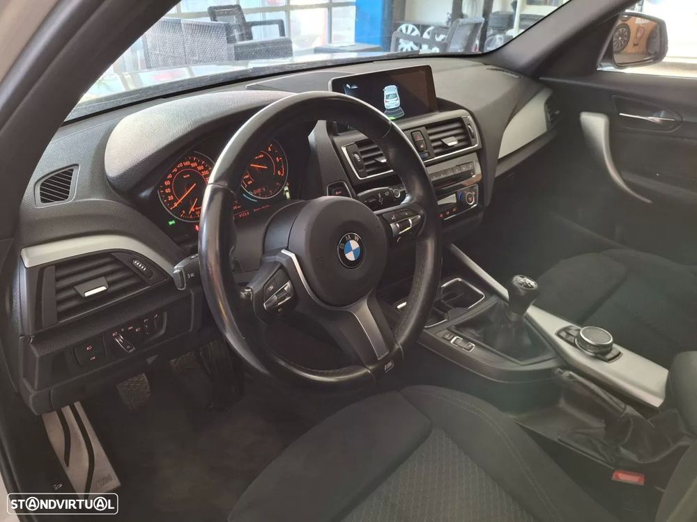 BMW 116 d Pack M - 12