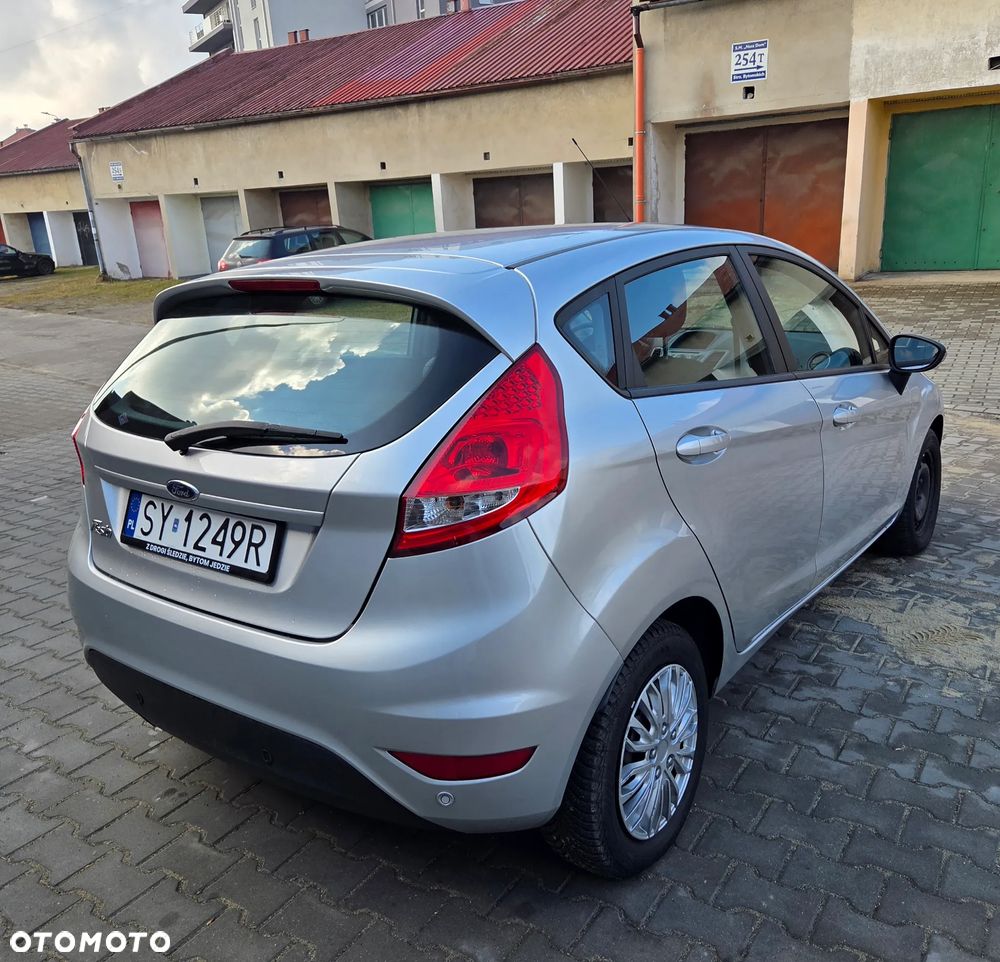 Ford Fiesta 1.25 Titanium EU6 - 3