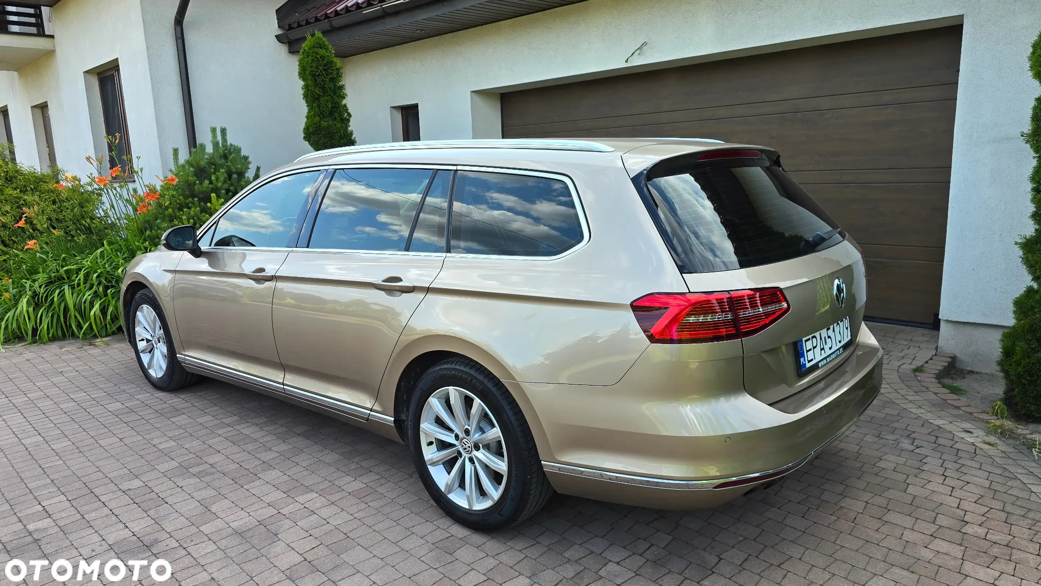 Volkswagen Passat - 5