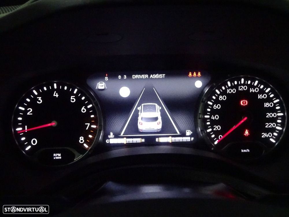 Jeep Renegade 1.0 T Limited - 18