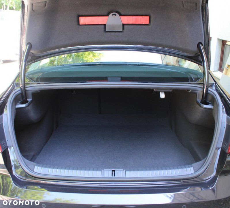 Volkswagen Passat - 29