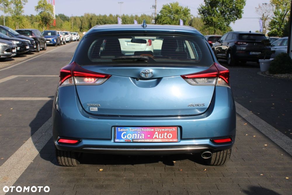Toyota Auris - 6