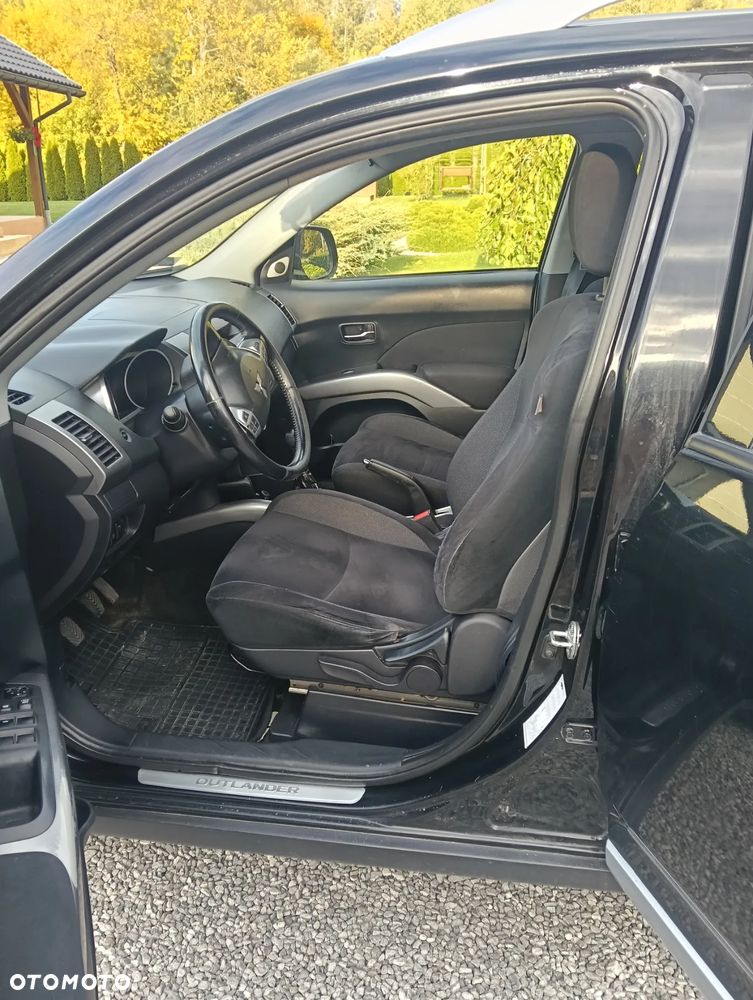 Mitsubishi Outlander 2.0 DID Instyle - 16