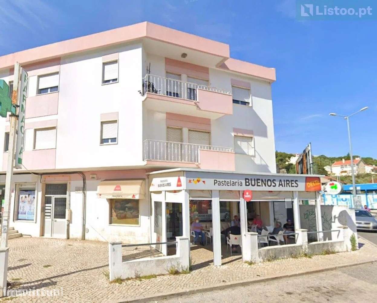 Odivelas, zona de elevado tráfego pedonal e rodoviário - Grande imagem: 4/7