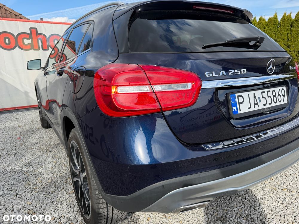 Mercedes-Benz GLA 250 4Matic 7G-DCT Edition 1 - 25