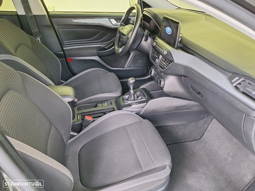 Ford Focus 1.0 EcoBoost MHEV Connected - 10