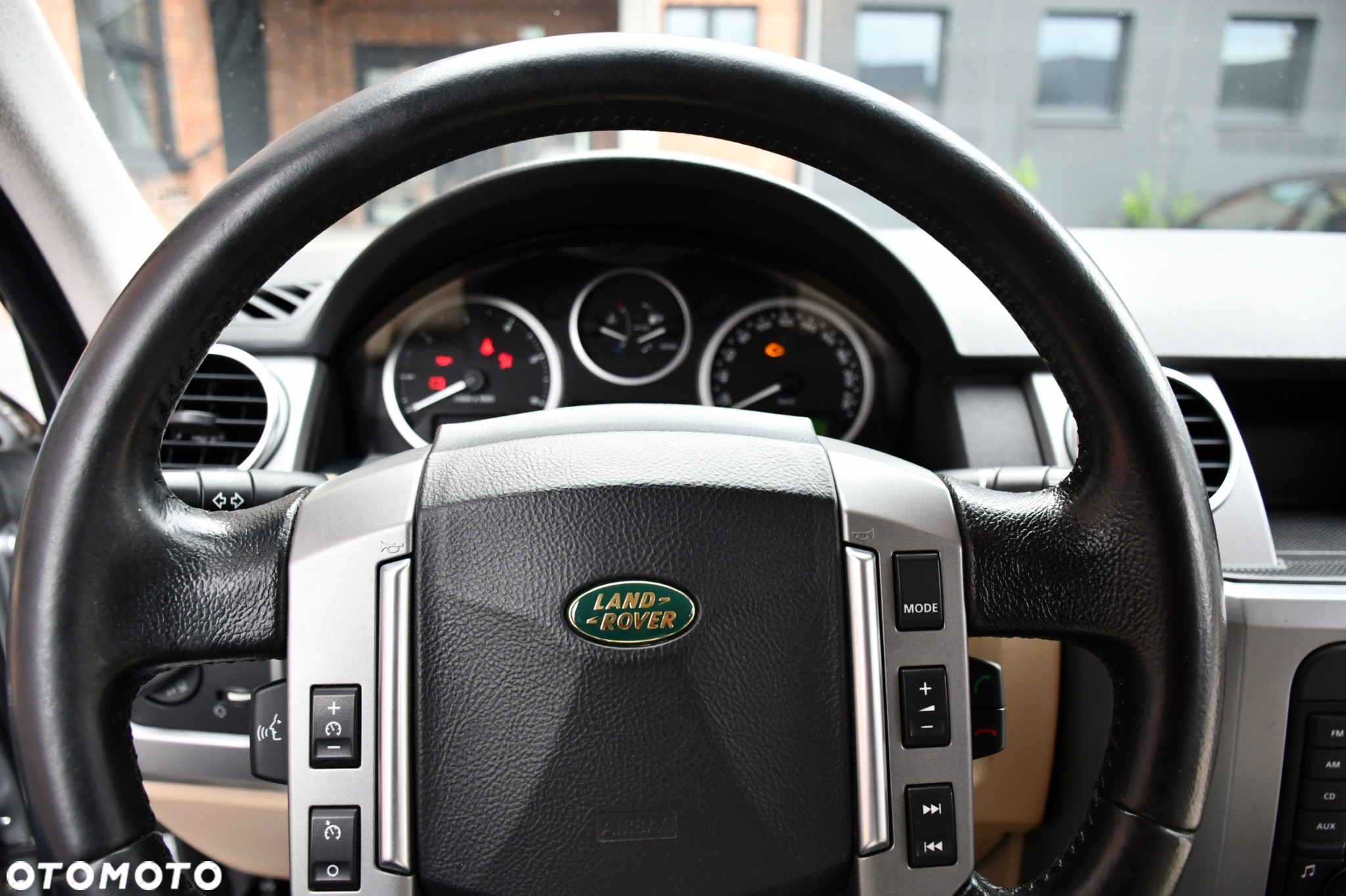 Land Rover Discovery - 8
