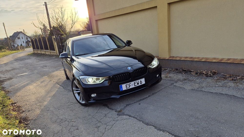 BMW Seria 3 318d - 1