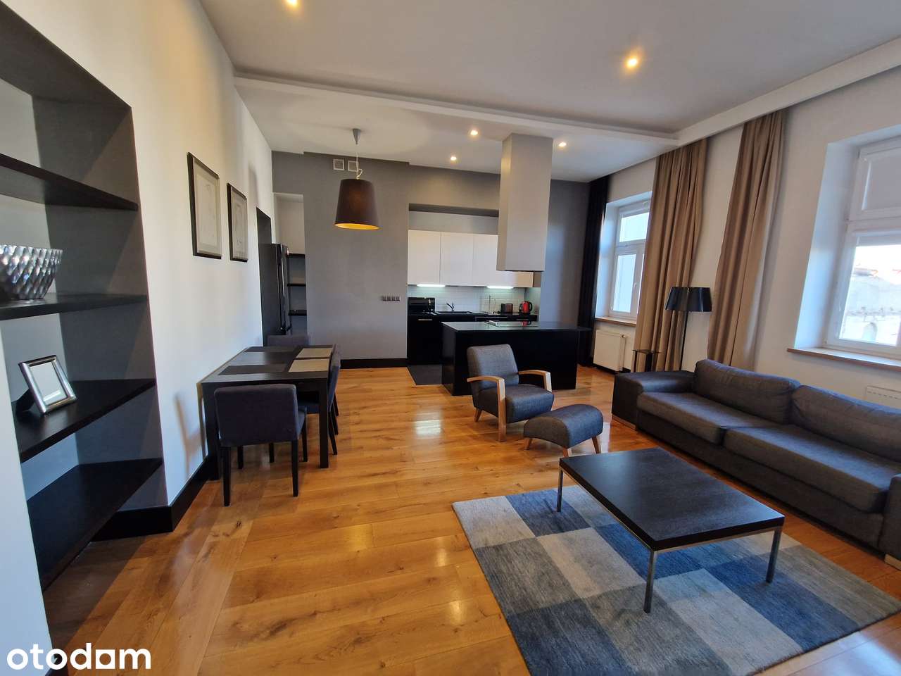 Apartament 2 pokoje, z miejscem parkingowym - Stare Miasto