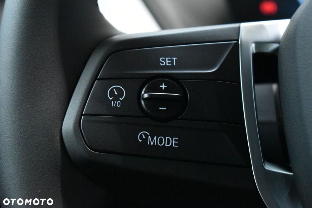 BMW Seria 2 220i mHEV - 10