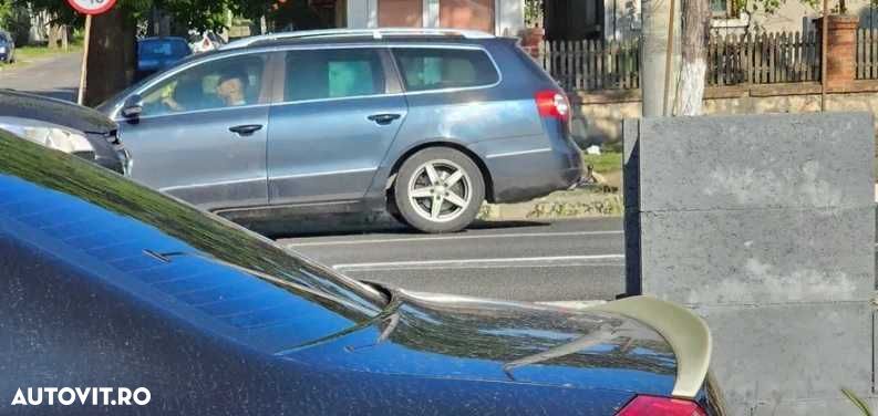 Eleron pentru Portbagaj Audi A4 B6 negru lucios - 3