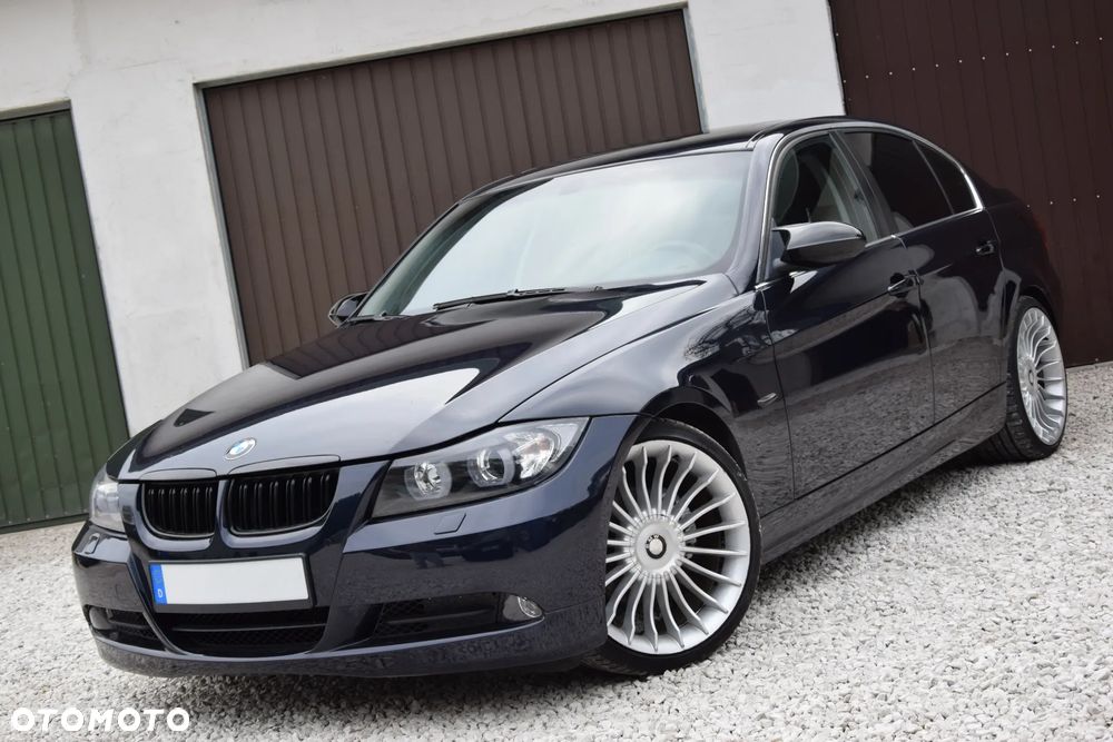 BMW Seria 3 325i - 1