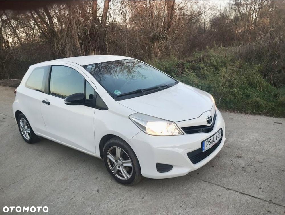 Toyota Yaris 1.33 Active - 9