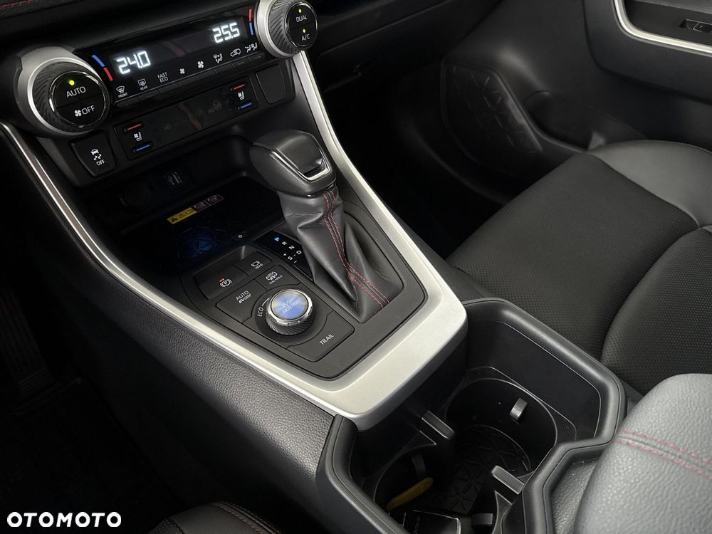 Toyota RAV4 - 26