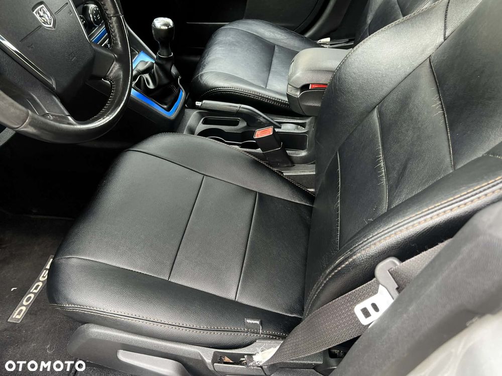 Dodge Caliber 2.0 SXT - 16