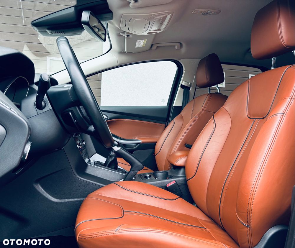 Ford Focus - 8