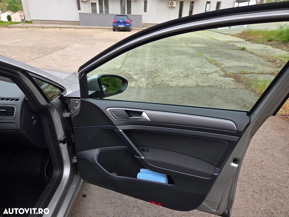 Volkswagen Golf 1.5 TSI Comfortline - 32