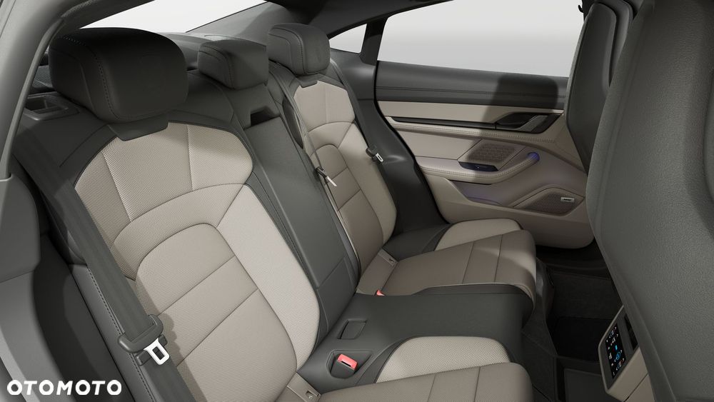 Porsche Taycan 105kWh Black Edition - 9